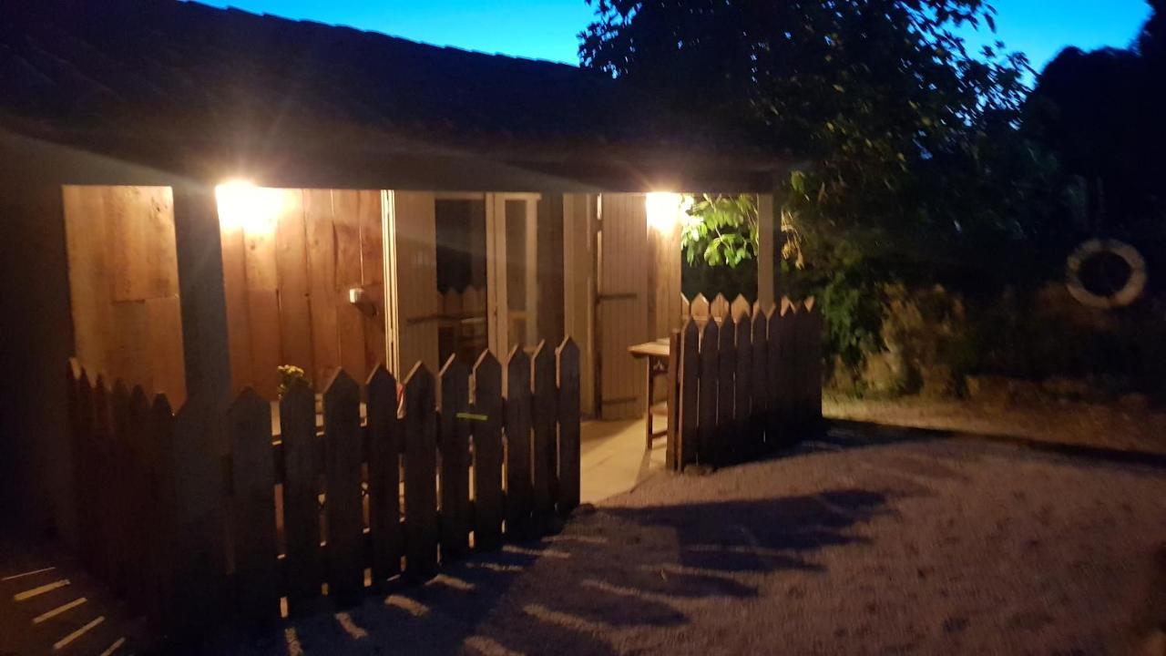 Moulin De Bonfilhon Bed and Breakfast Cornillon-Confoux Buitenkant foto